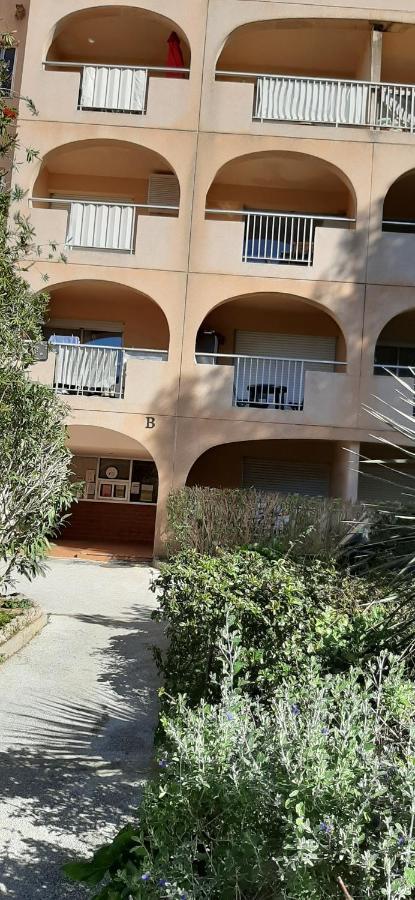 Les Iles D'Or Au Port De Hyeres Grand Studio Climatise Hyères Exterior foto